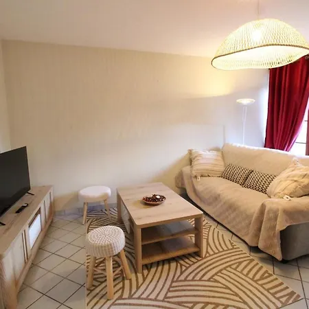 בית נופש Charmante Maison 18e, 4 Pers, Animaux Admis, Parking, Jardin - Fr-1-742-626 *